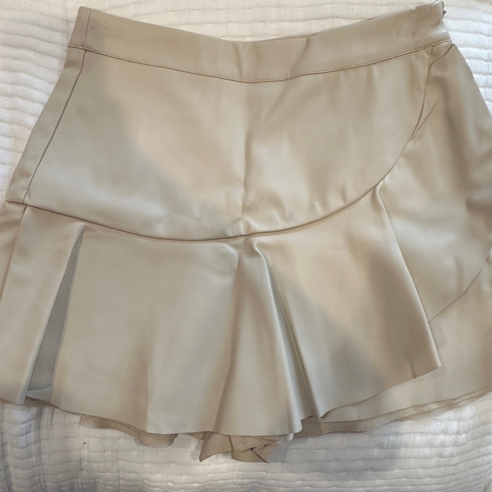 American threads faux leather skort